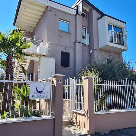 B&B Gardacharme Ντεζεντσάνο ντελ Γκάρντα Εξωτερικό φωτογραφία