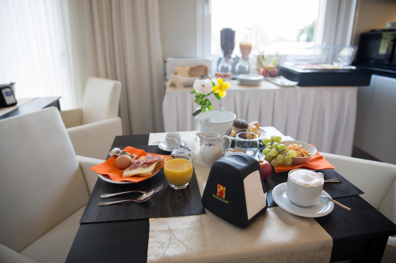 B&B Gardacharme Ντεζεντσάνο ντελ Γκάρντα Εξωτερικό φωτογραφία