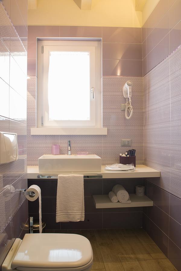 B&B Gardacharme Ντεζεντσάνο ντελ Γκάρντα Εξωτερικό φωτογραφία