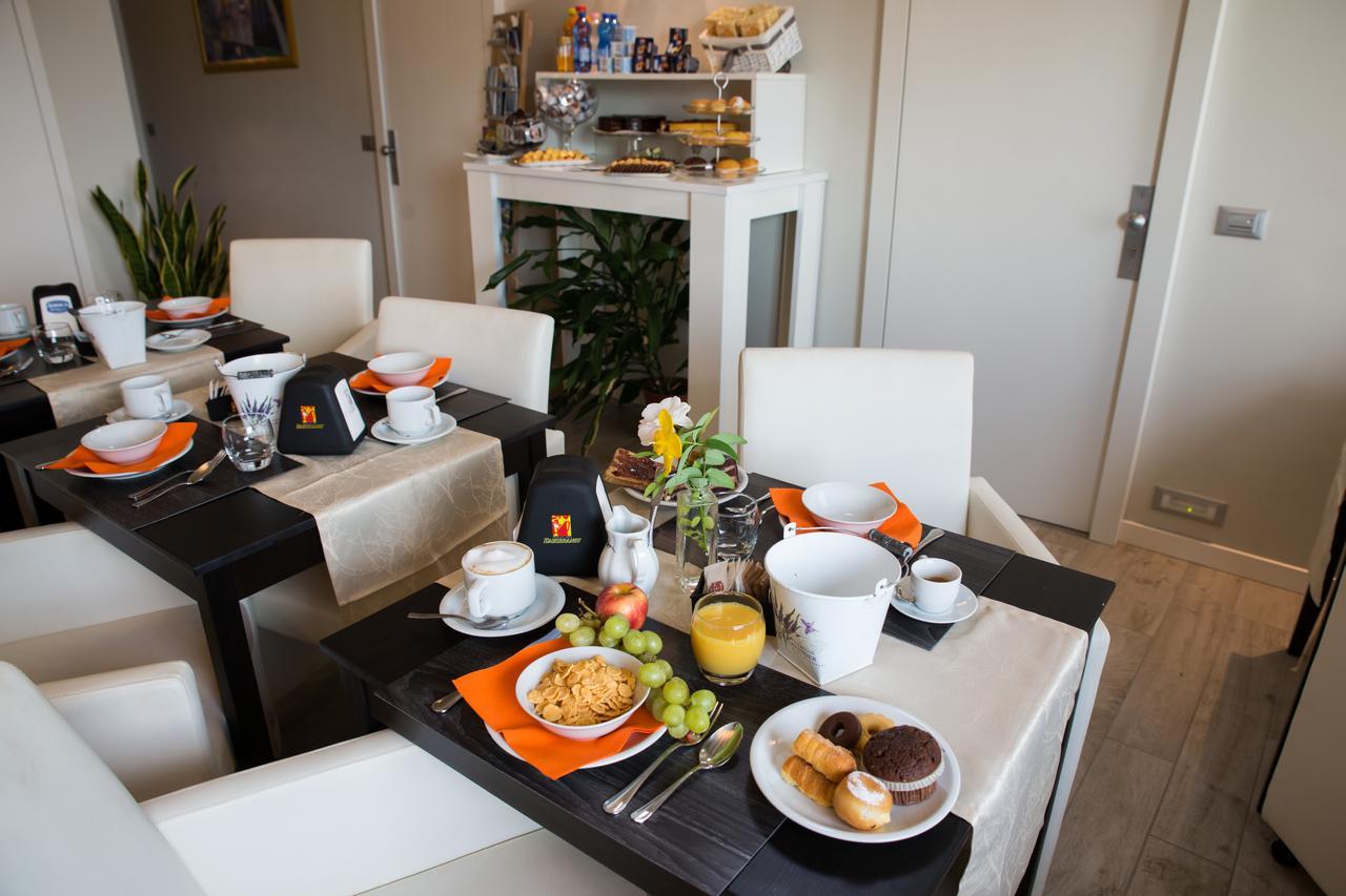 B&B Gardacharme Ντεζεντσάνο ντελ Γκάρντα Εξωτερικό φωτογραφία