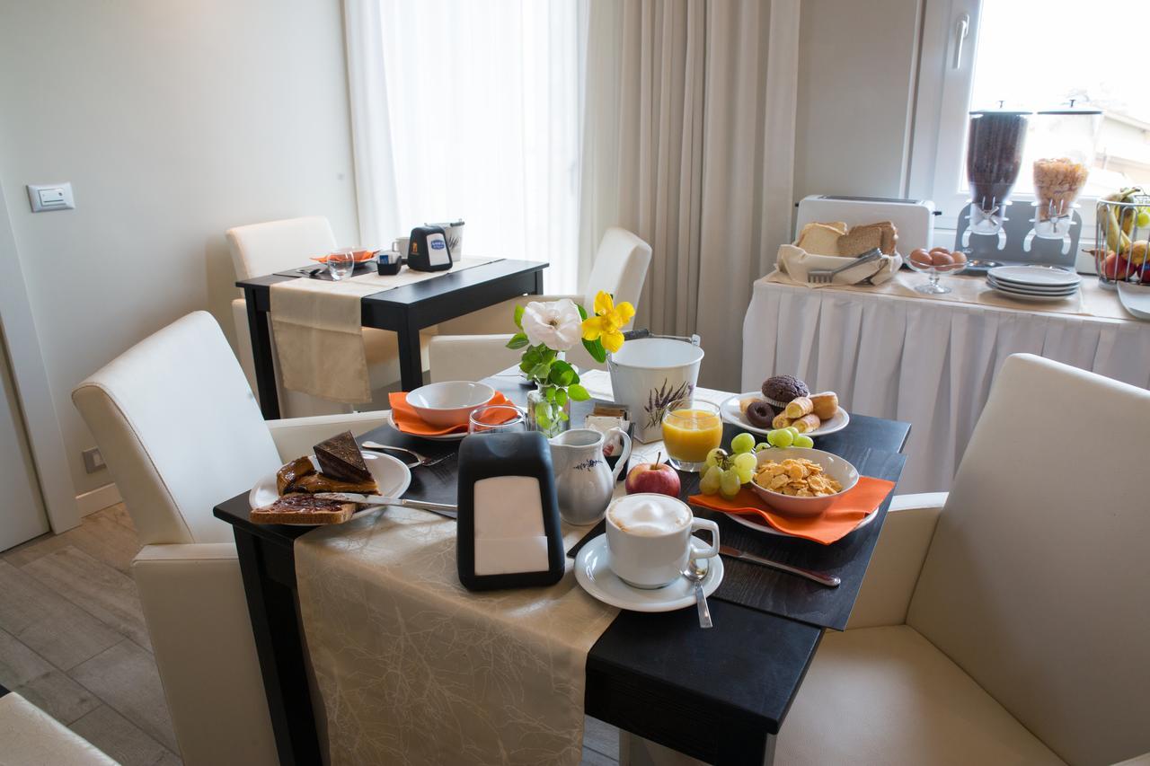 B&B Gardacharme Ντεζεντσάνο ντελ Γκάρντα Εξωτερικό φωτογραφία