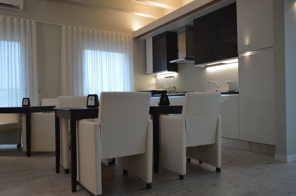 B&B Gardacharme Ντεζεντσάνο ντελ Γκάρντα Εξωτερικό φωτογραφία