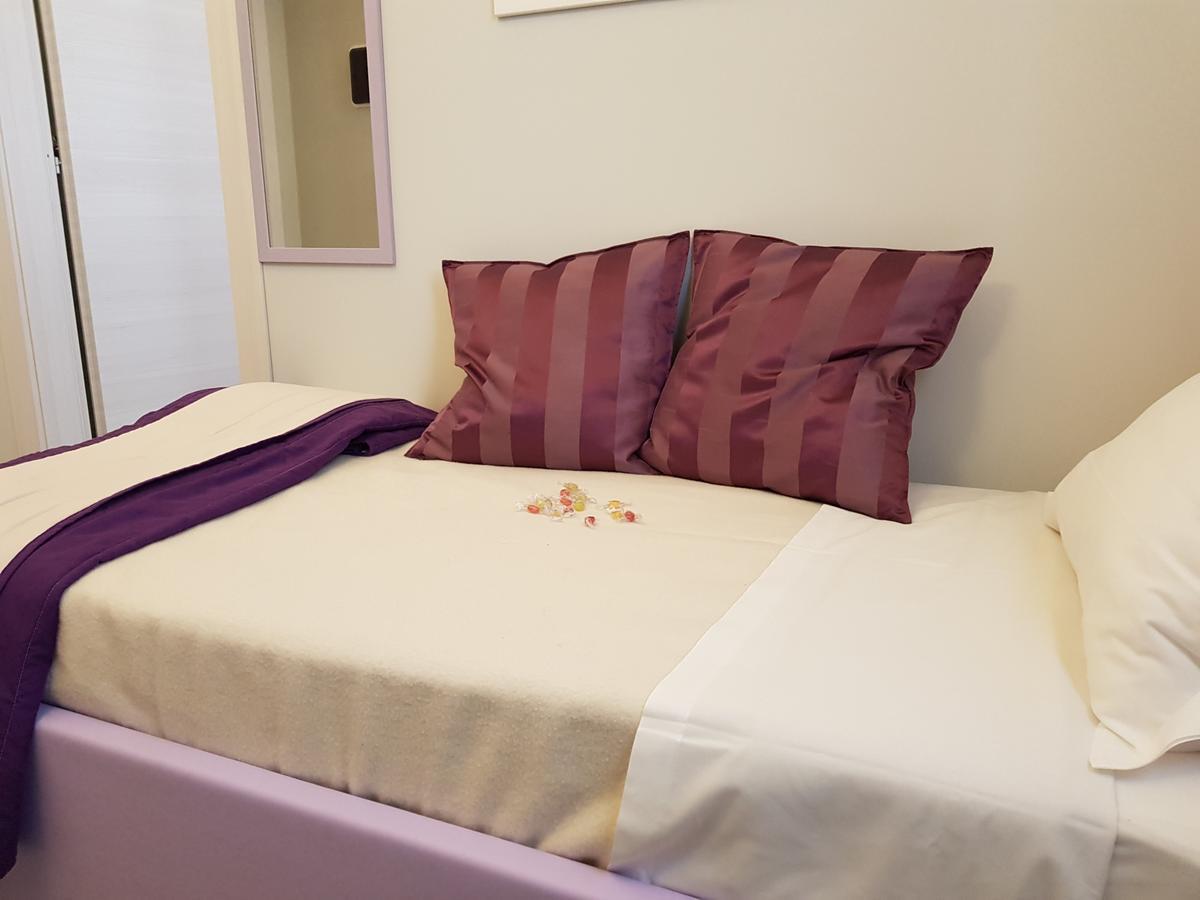 B&B Gardacharme Ντεζεντσάνο ντελ Γκάρντα Εξωτερικό φωτογραφία